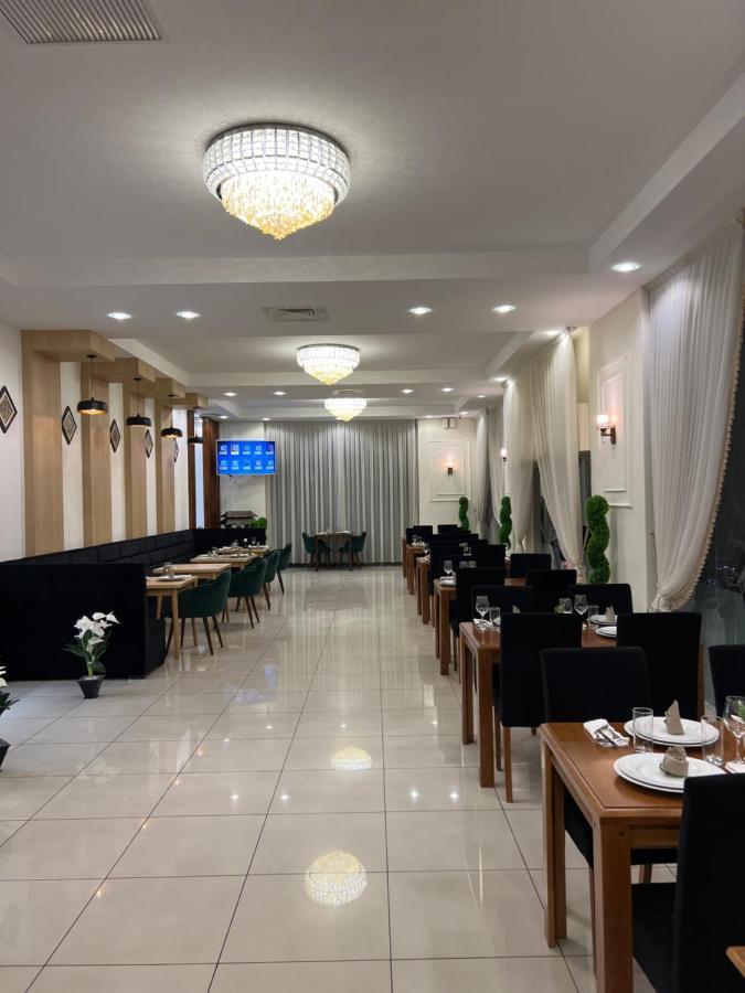 Attention Payement A La Reservation En Euros Oran Bagian luar foto
