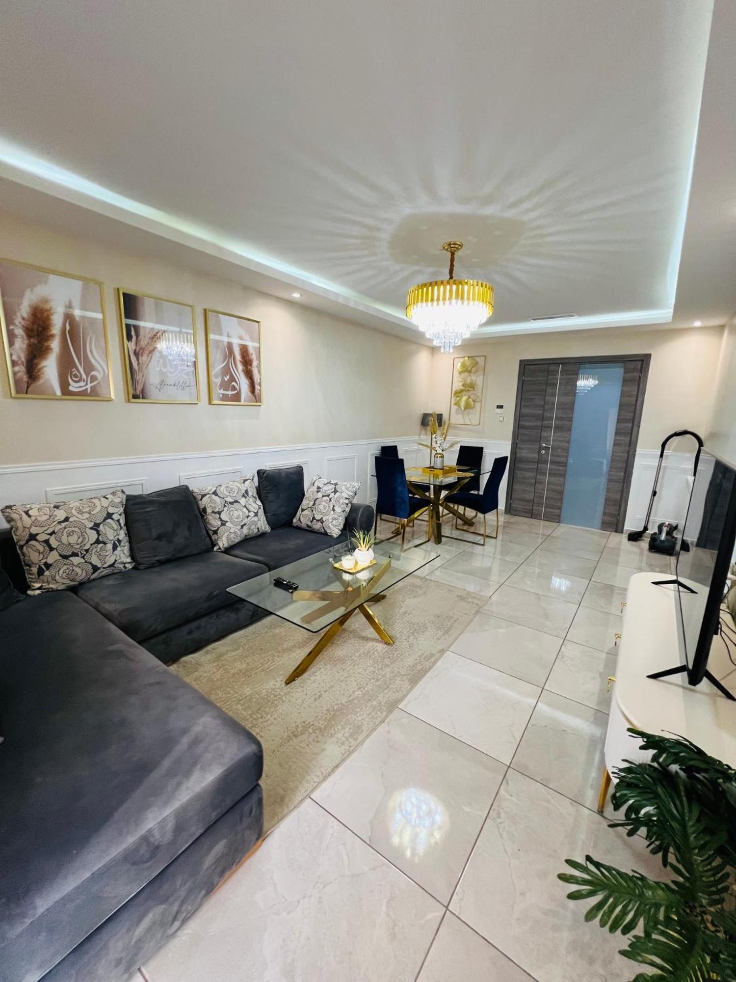 Attention Payement A La Reservation En Euros Oran Bagian luar foto