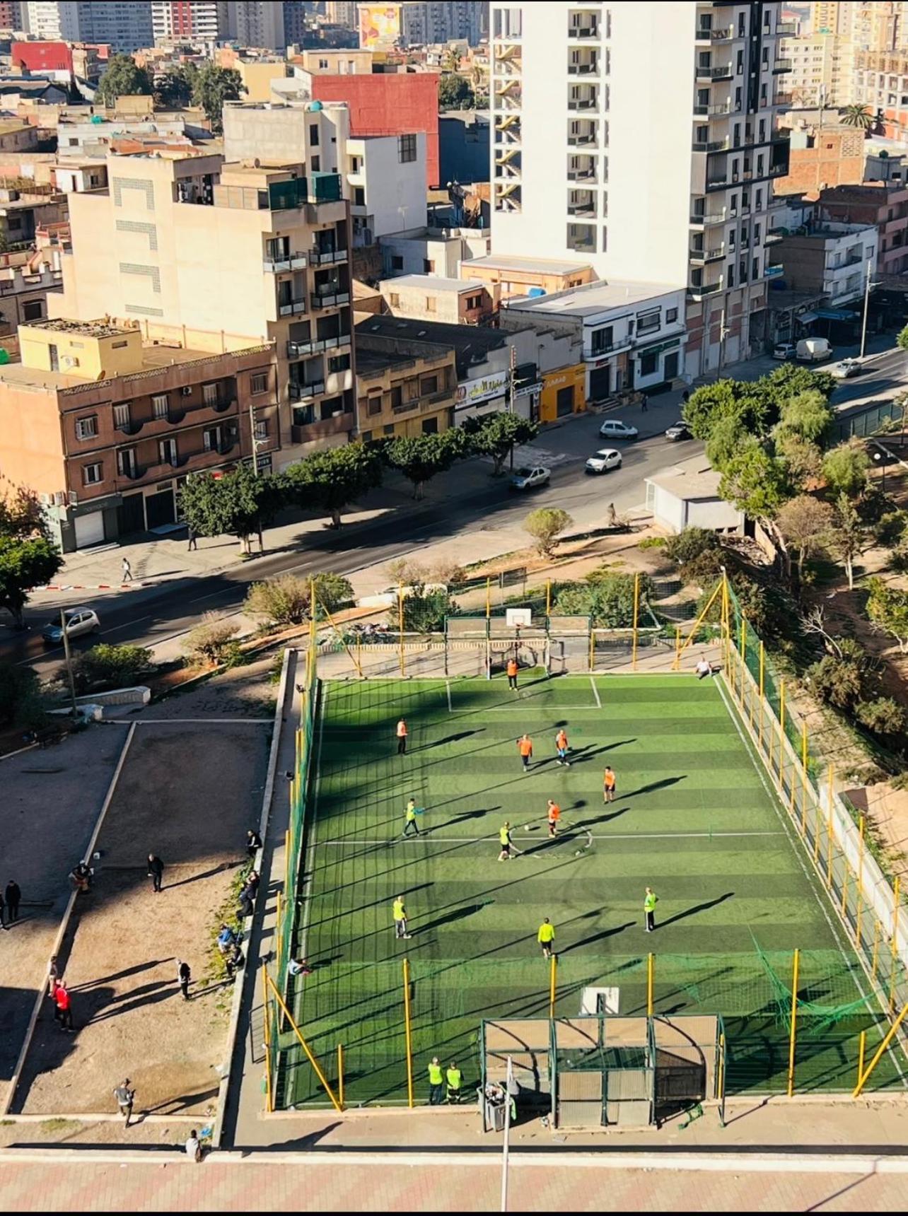 Attention Payement A La Reservation En Euros Oran Bagian luar foto